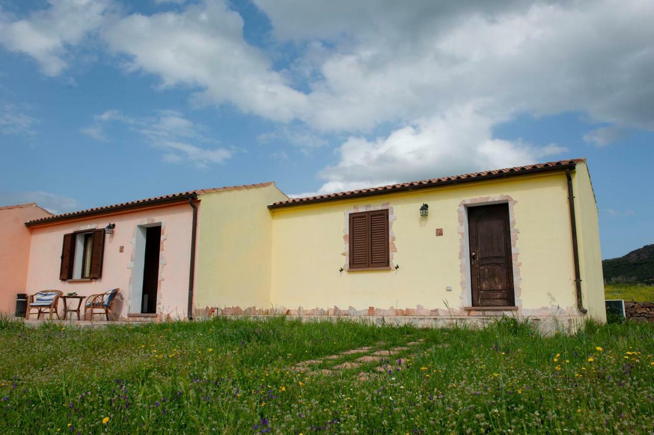 Agriturismo B&B Casteldoria Santa Maria  Eksteriør billede